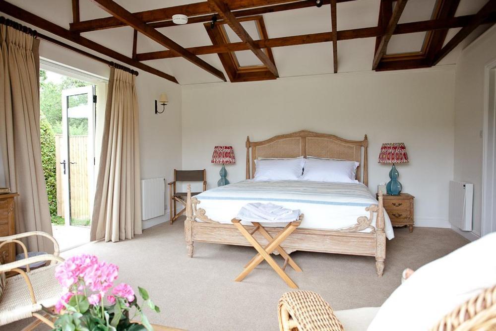 ピーターズフィールド The Old Hop Kiln Barn Bed & Breakfast エクステリア 写真