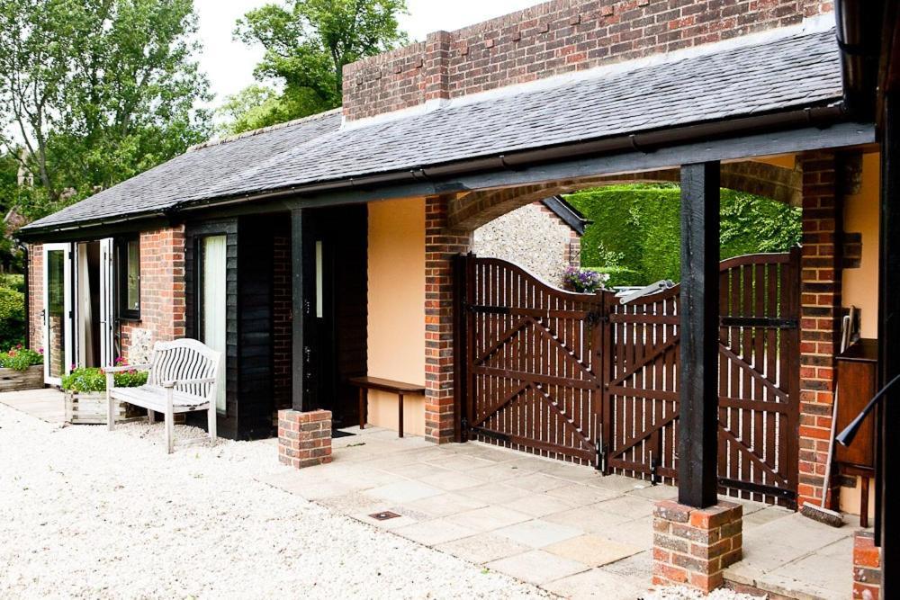 ピーターズフィールド The Old Hop Kiln Barn Bed & Breakfast エクステリア 写真